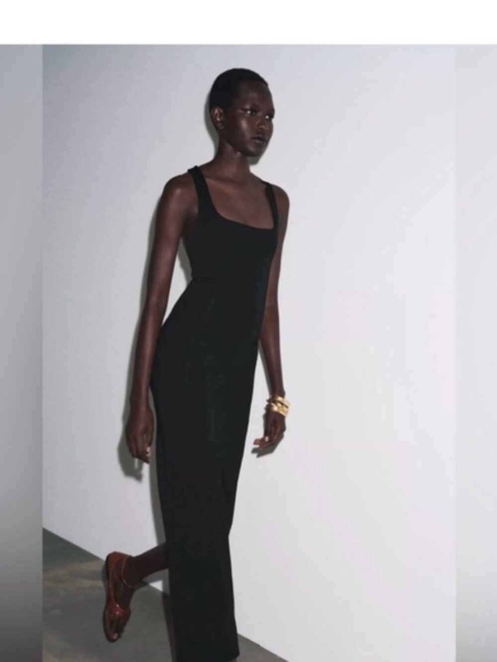 Elegant Black Maxi Dress